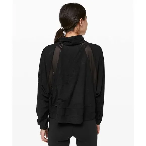 Lululemon In Depth Jacket Lace Combo Black Edition RARE Athletic Size 6 EUC - Picture 3 of 14